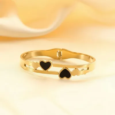 Gold Plated Heart Shaped Bracelet 